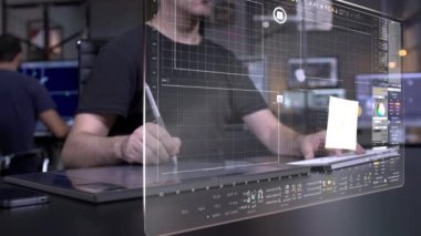 Ofiste çalışan 3 boyutlu grafik tasarımcısı