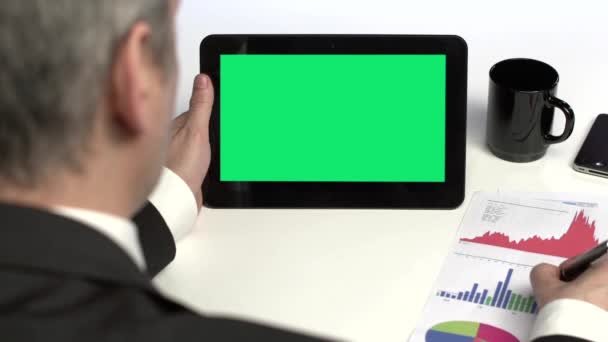 Tablet Yeşil Ile Çalışıyor — Stok video