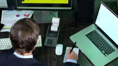 Ofis, iş adamı, zaman ayarlı. 