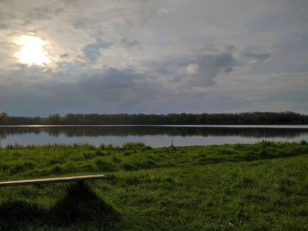 Nehirde Gün Batımı — Stok fotoğraf