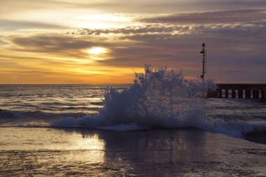 Versilia 'da dalgalar