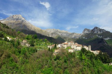 the village of pruno di stazzema under the apuan alps