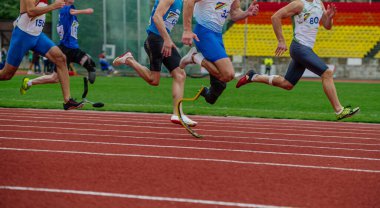 group runners paraathlete running sprint race