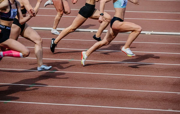 Chelyabinsk Rusland Juni 2022 Groep Vrouwelijke Atleet Die Sprint Race — Stockfoto