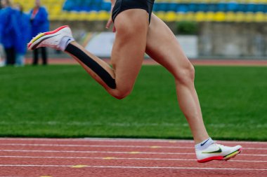 Nike spikerlik, yaz atletizm şampiyonluğu, bacağındaki sakatlık...