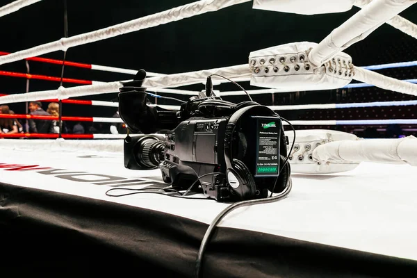 Камера Телевизионной Трансляции Ринге Чемпионат Мма Аккумуляторная Батарея Logocam — стоковое фото