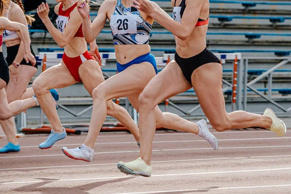 Типові Лапи Жінки Спортсменки Бігають Спринтерські Перегони Літні Спортсмени — стокове фото