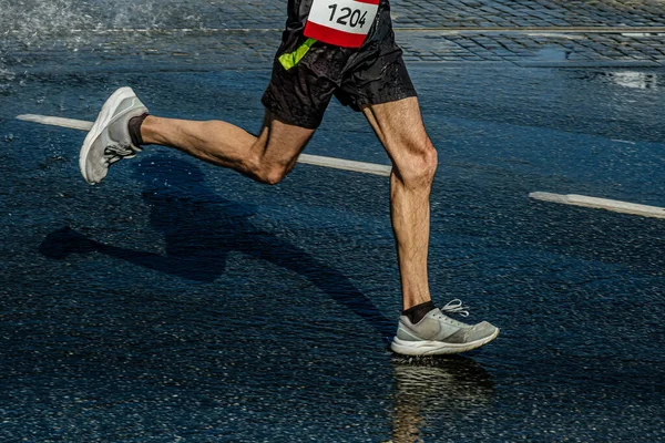 Nohy Běžec Běh Maraton Závod Louži Sportovní Letní Hry — Stock fotografie