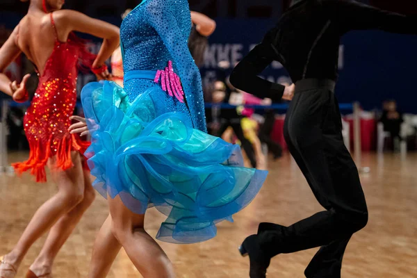 Female Dancers Red Blue Dress Man Black Dress Dancesport Competition — Stock Photo, Image