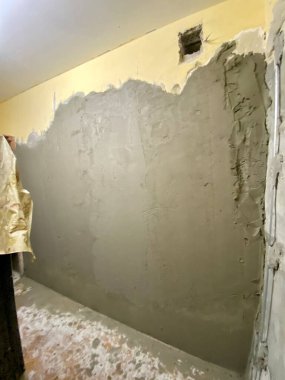 Eski duvarlardaki alçıyı yeni bir çözümle onar