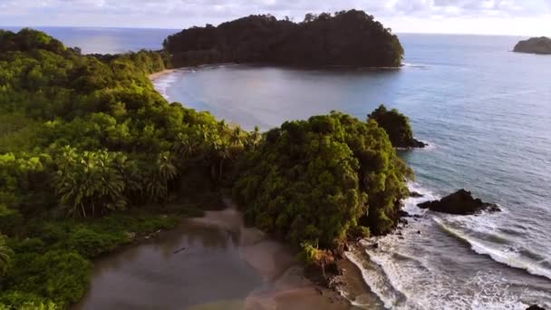 Drónlövés Antonio Manuel Nemzeti Park Naplementekor Aranyóra Costa Ricában Kiváló — Stock videók