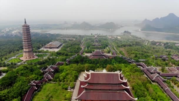 Bai Dinh Pagoda Vietnam Een Drone Hoge Kwaliteit Beeldmateriaal — Stockvideo