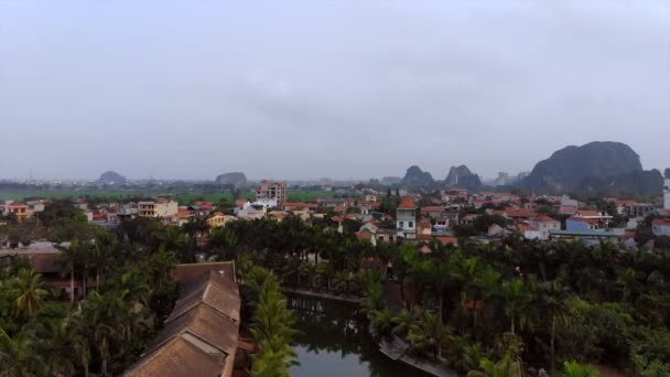 Staden Ninh Binh Vietnam Drönaren Högkvalitativ Film — Stockvideo