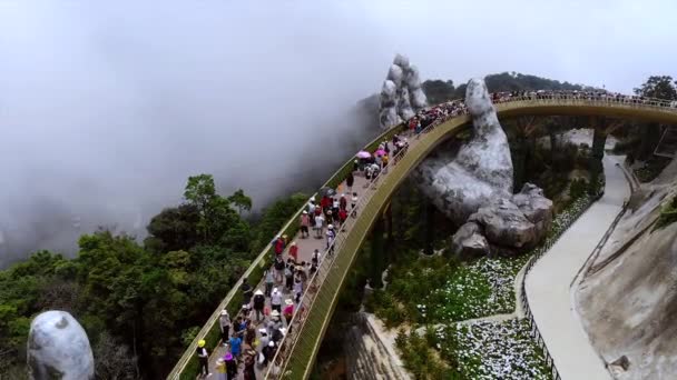 Aerial Shot Golden Bridge City Danang Vietnam Imágenes Alta Calidad — Vídeos de Stock