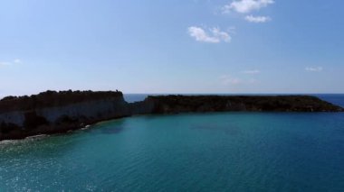 Yunan adası Zakynthos kıyısında. Gerakas plajı yaz tatili manzarası. Yüksek kalite 4k görüntü