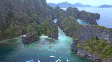 Büyük bir göl. El nido, Palawan Filipinleri. Drone. Yüksek kalite 4k görüntü