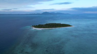 Modessa Adası. Roxas. Filipinler. İHA. Yüksek kalite 4k görüntü