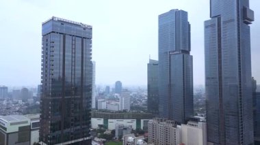 Java Jakarta Endonezya insansız hava aracı şehir manzarası. Yüksek kalite 4k görüntü