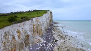 France Normandy White Cliffs İHA 'sı. Yüksek kalite 4k görüntü