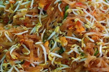 Pad Thai, fasulye filizli sarı, lezzetli..