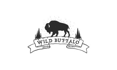 Wild Buffalo Vintage Logo Tasarımı. Bizon Boğası Angus Silueti Vintage Retro Logosu, Buffalo Yetiştiricileri Vektör İllüstrasyonu.