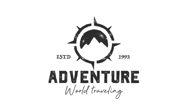 Logo Aventure Avec Design Montagne Boussole Illustration Vectorielle — Image vectorielle