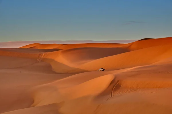 Вид Песчаные Дюны Пустыне Закате — стоковое фото