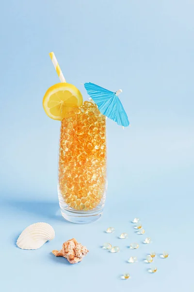 Fylligt Glas Med Vitaminer Kreativ Hälsosam Immunförsvar Begreppet Solsken Cocktail — Stockfoto