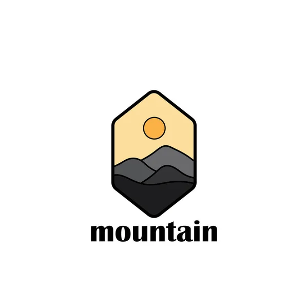 Montagna Natura Viaggi Turismo Modello Logo Viaggio — Vettoriale Stock