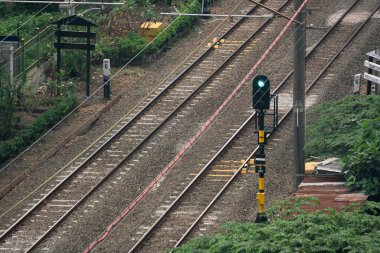 Düz rayları boşalt