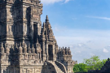 Prambanan tapınağı harabeleri ya da Endonezya 'daki Candi Prambanan. UNESCO Miras ve Turizm Gidilecek Yer