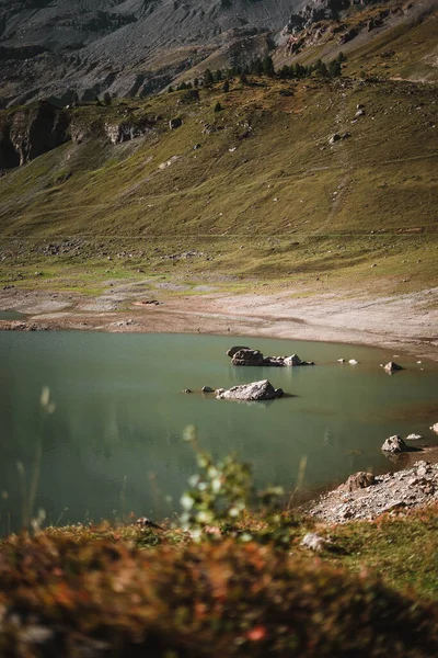 Lago Espetacular Nos Alpes Durante Outono — Fotografia de Stock