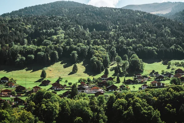 Cabane Bois Dans Les Alpes Avec Montagnes Arrière Plan Panorama — Photo