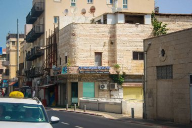 Jaffa sokakları ve Kudüs İsrail 'in sokakları. Güneşli bir öğleden sonra