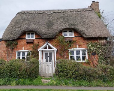 İngiliz kasabasındaki eski mimari.