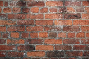 Eski yıpranmış kırmızı tuğla duvarın görüntüsü - arkaplan dokusu temalı resim ve çokça kopya alanı