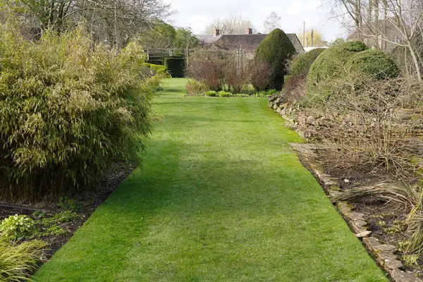 Scenic View Beautiful English Style Landscape Garden Lush Grass Lawn — Stock Photo, Image