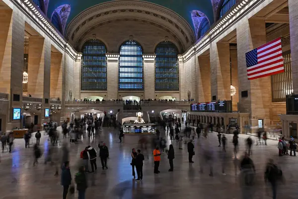 Rail Travellers Pass Grand Central Station October 2023 New York — Stock Photo, Image