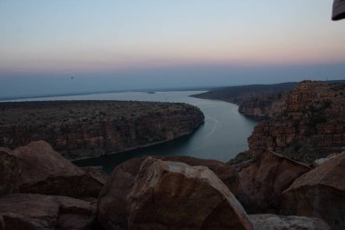 Hindistan 'ın Gandikota Büyük Kanyonu Kadapa, Andhra Pradesh' te yer alan turizm merkezi.