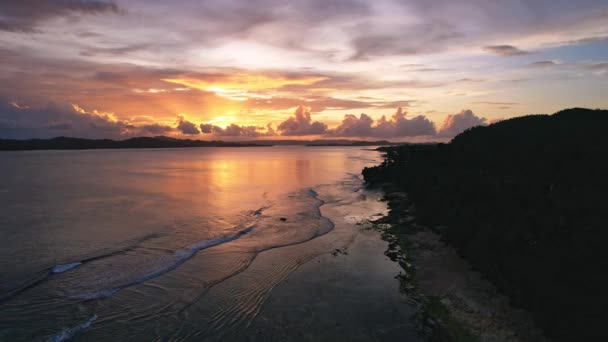 Drönarbilder Flygfoto Över Stranden Som Huvudämne Filippinerna Över Vacker Solnedgång — Stockvideo