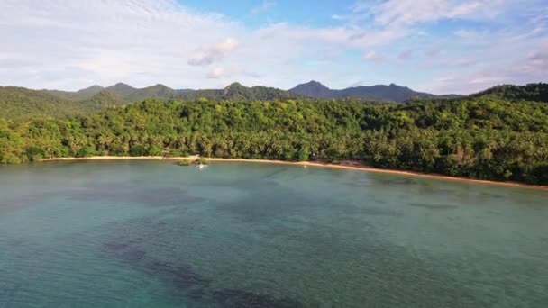 Filipinler Deki Deniz Sahilin Insansız Hava Aracı Görüntüleri Kumsala Yaklaşıyoruz — Stok video