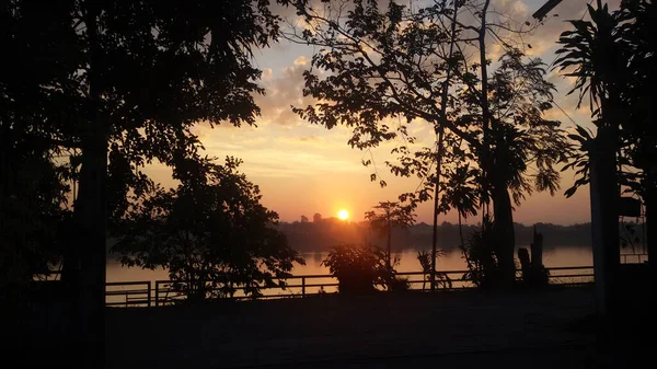 Solnedgång Vid Floden Thailand — Stockfoto