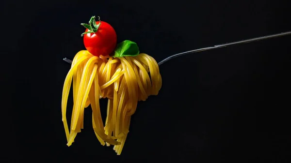 Spaghetti Voedsel Geschoten Low Key Fotografie — Stockfoto