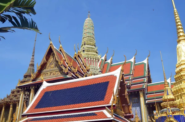 Beautiful and colorful designs are the key factors for the popularity of the grand palace in Bangkok.