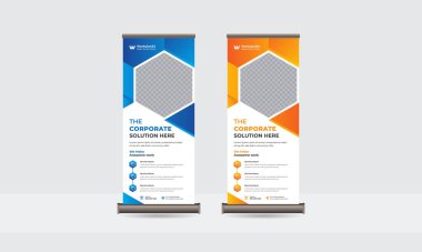 Kurumsal İşletme Katlama afişi şablon tasarımında duruyor.