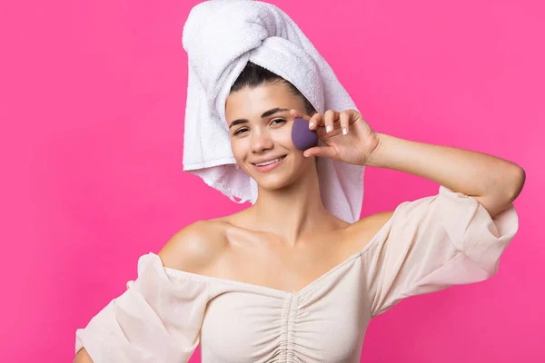 Beautiful Cheerful Attractive Girl Towel Her Head Holds Sponge Pink — Foto Stock