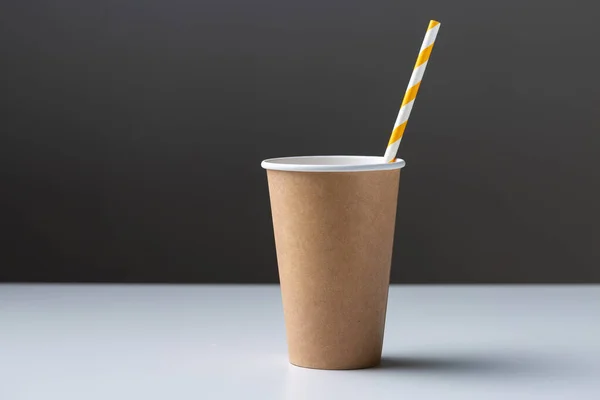 Disposable Cardboard Biodegradable Cup White Table Straw — Foto de Stock