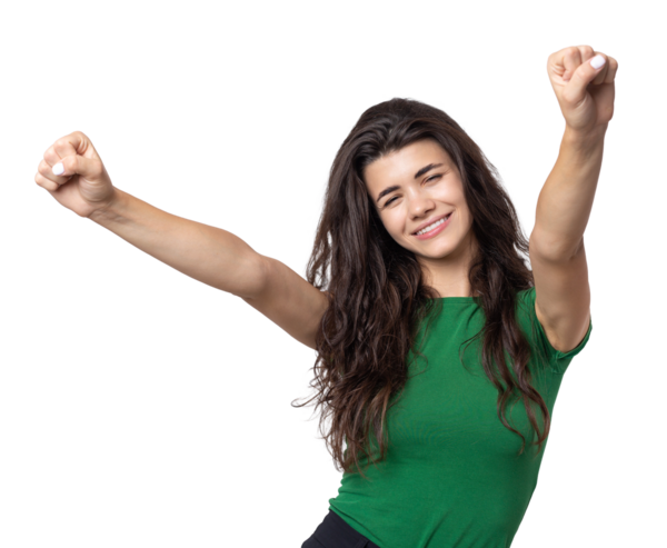 Mutlu genç kız sevinçle yumruğunu kaldırıyor! Başarılı zafer işaretleri..
