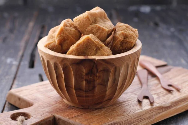 Crispy Fried Tofu Bowl Wooden Background — Stock fotografie