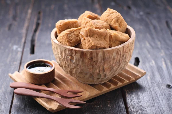 Fried Tofu Bowl Wooden Background — Stock fotografie